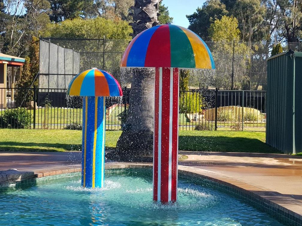 Barooga Country Inn Motel photo