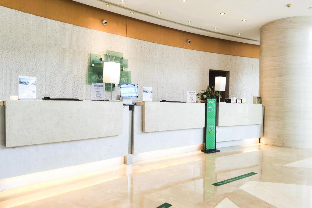 Holiday Inn Taicang City Centre photo