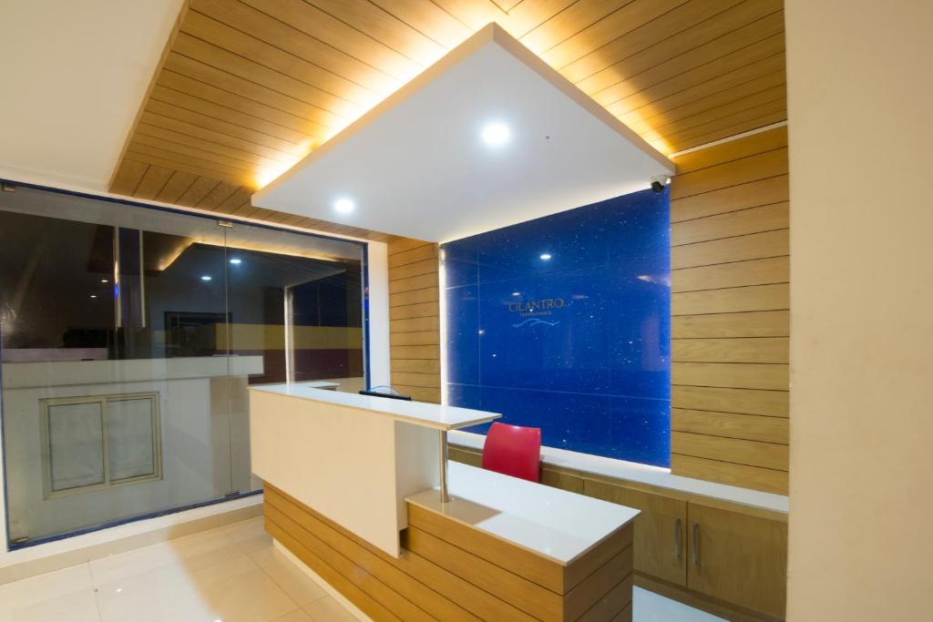 フロント・ロビー