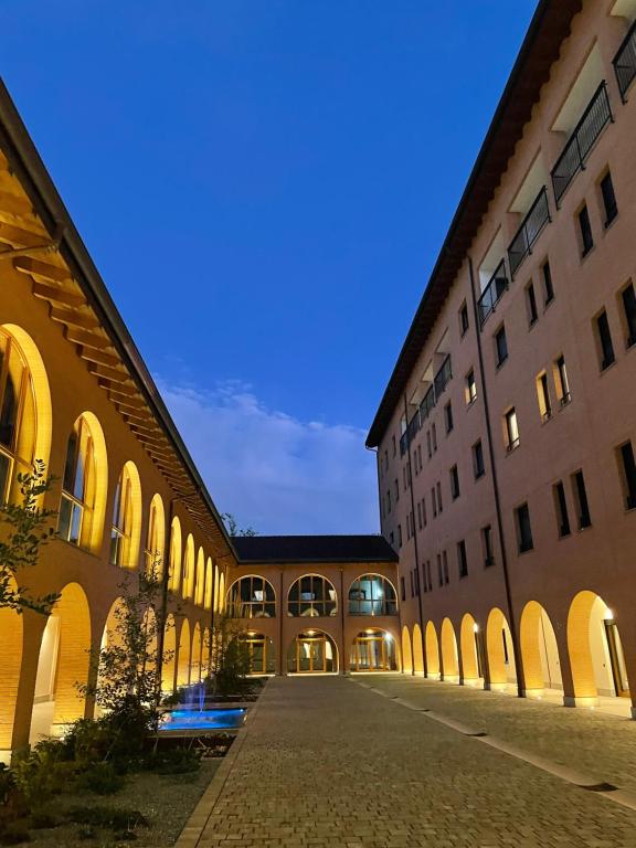 Corte Milano — Hotel in Rozzano