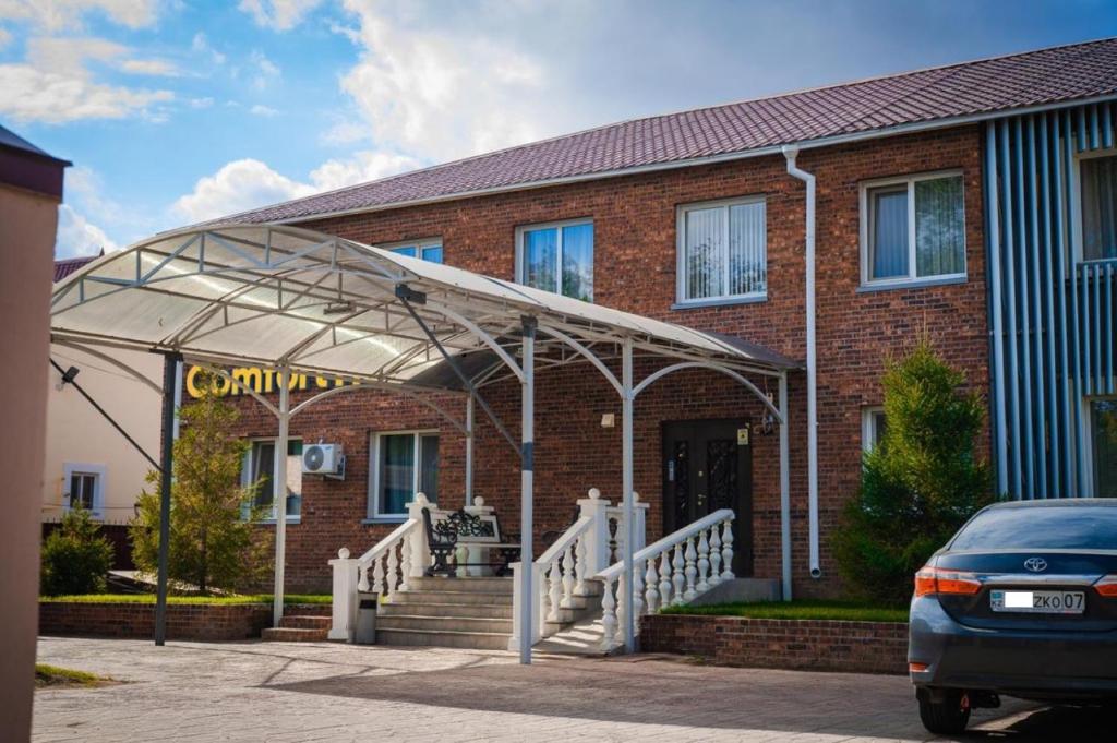 Comfort Hotel photo