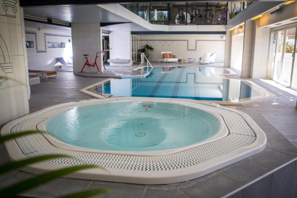 Hotel & Spa Vatel photo
