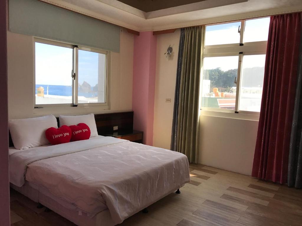 愛上海邊 - 晶華民宿 (love in the sea)