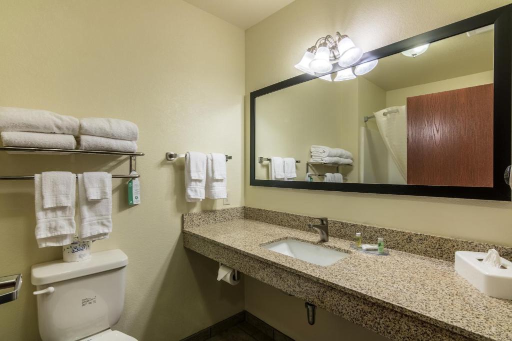 Cobblestone Inn & Suites - Barron photo