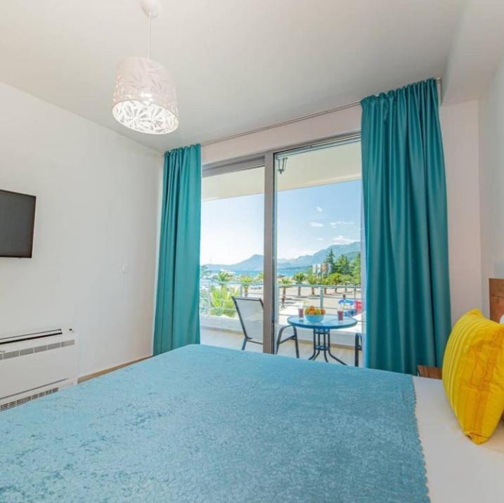 Passerella Apartments, Bar