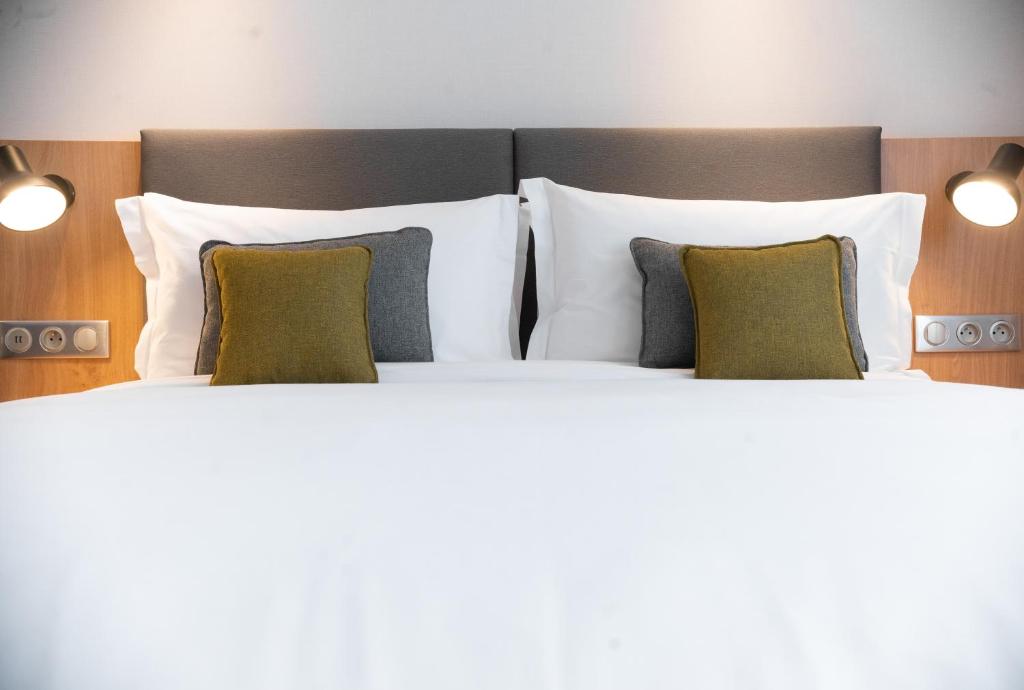 Holiday Inn Paris CDG Airport photo
