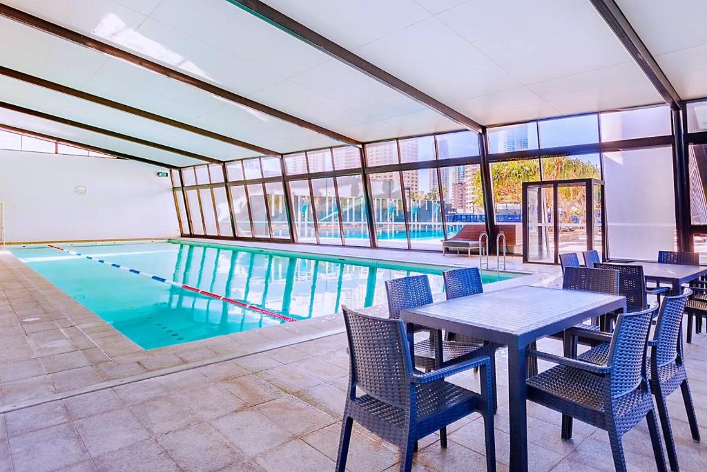 Circle On Cavill Surfers Paradise Apartments-Holiday Paradise photo