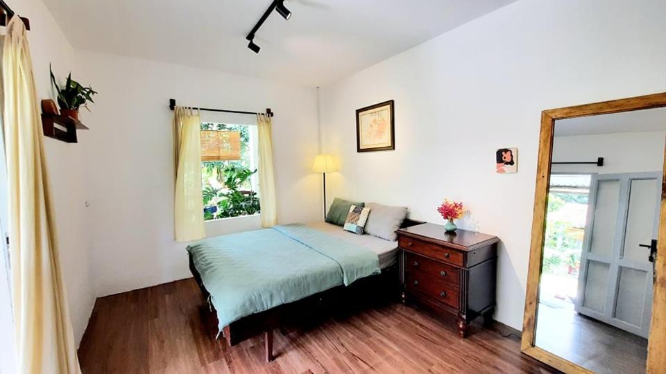 Bed, Vuon Nha Ngoai Garden Homestay in Ho Chi Minh City