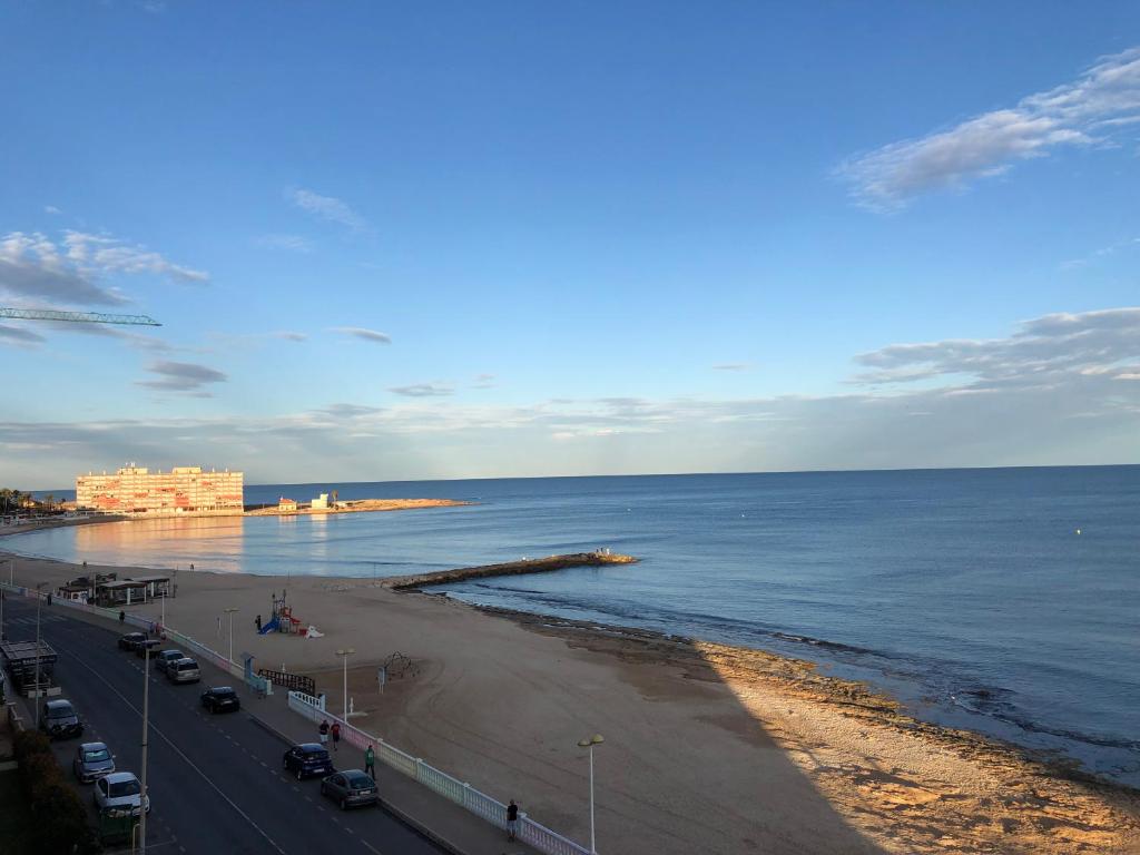 Alojamiento Torrevieja playa frente al mar - 1