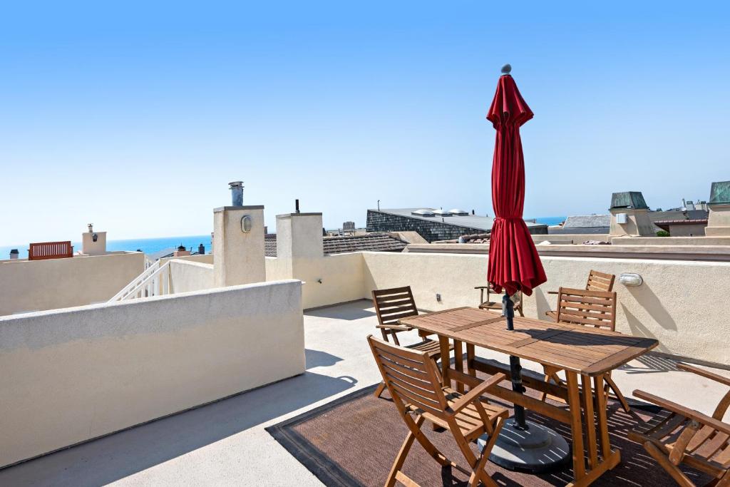 Seaside Getaway, Oxnard