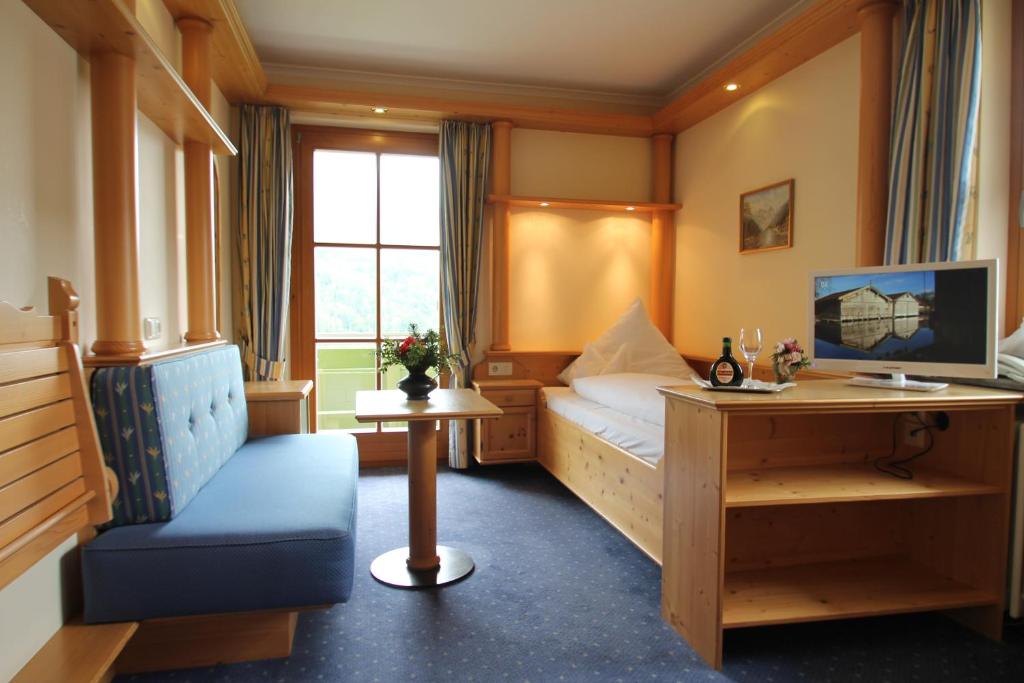 Hotel Krone photo
