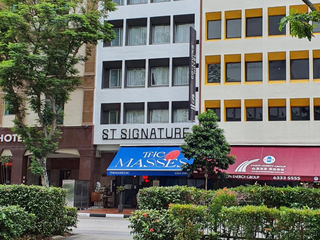ST Signature Bugis Beach, DAYUSE, 8-9 hours: check in 8AM or 11AM photo