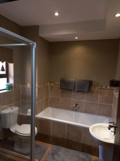 Best overnight with free WiFi. Modern & private photo