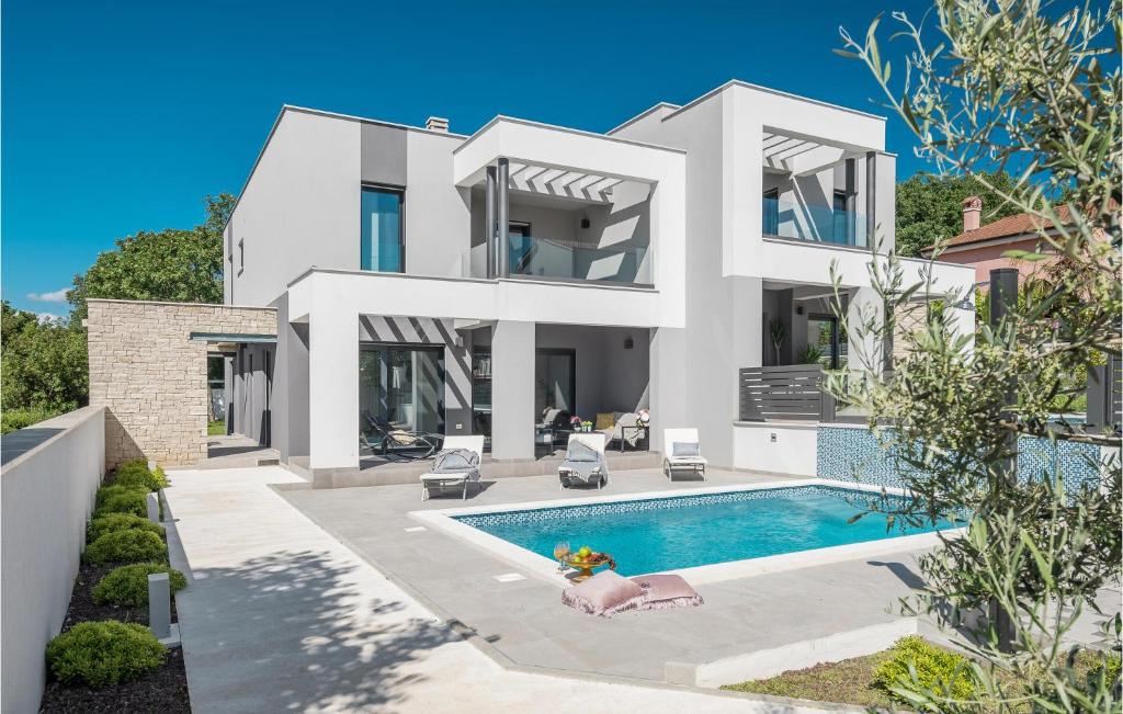 Amazing Home In Medulin With Wifi, Medulin