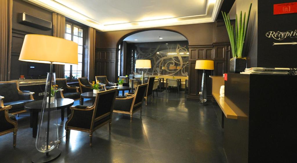 โรงแรมชองเบอลองมอกานจ (Chambellan Morgane Hotel)