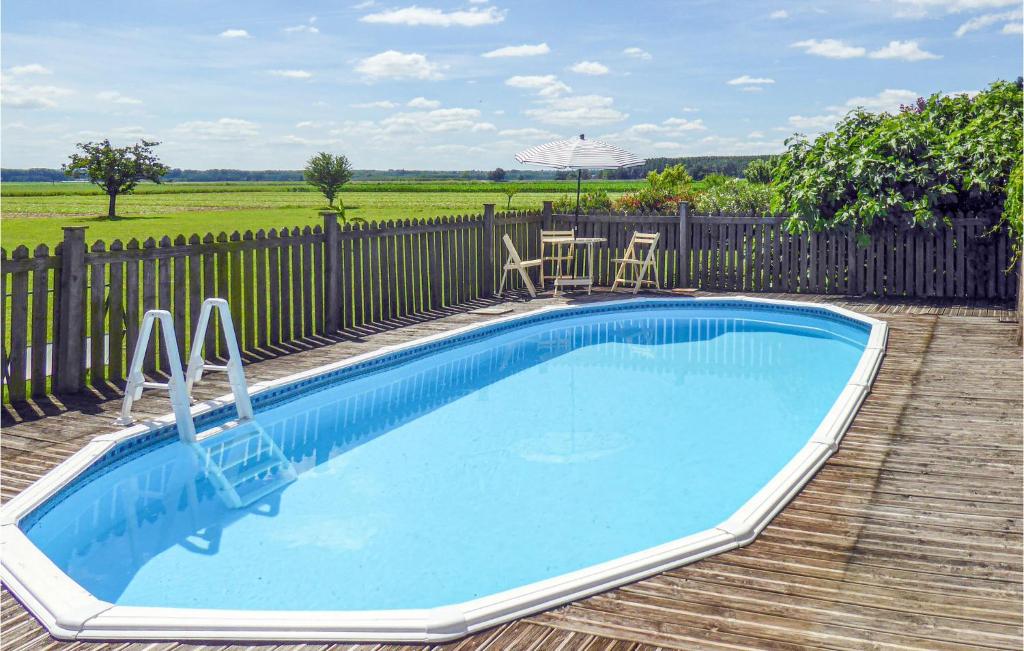 Beautiful home in Lagrueres with 2 Bedrooms, WiFi and Outdoor swimming pool