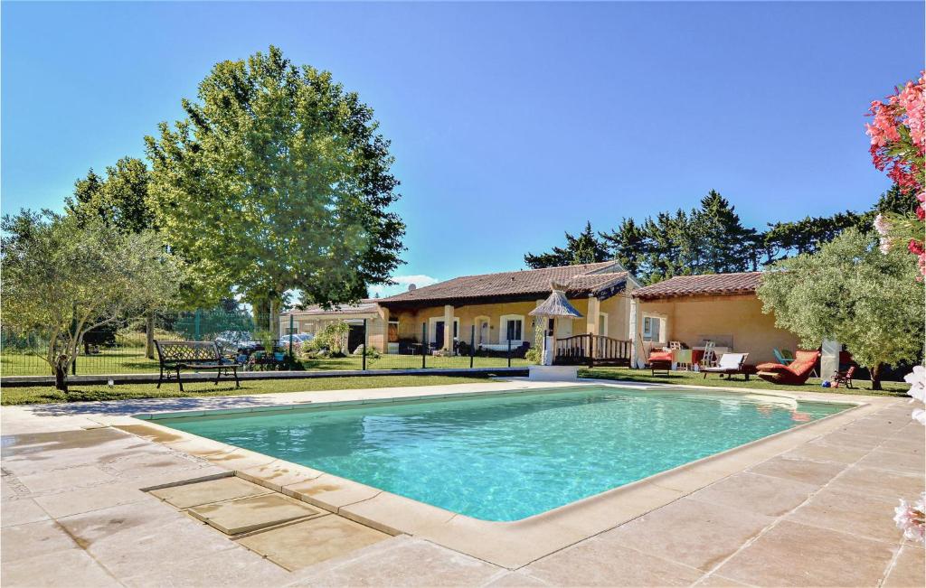 Beautiful home in Graveson with 2 Bedrooms, WiFi and Outdoor swimming pool