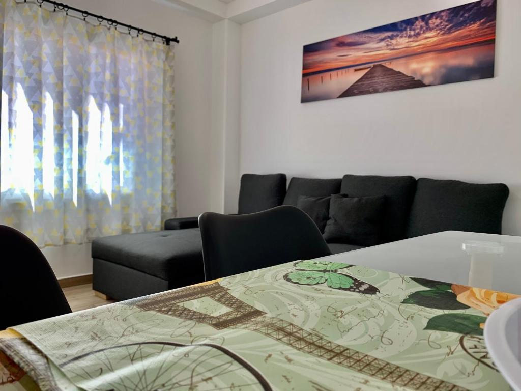Arguineguin Beach Lux Solarium Suit 전경