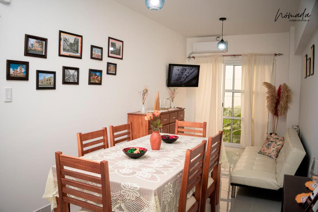 Departamento en calle principal comodo hasta 4. 전경