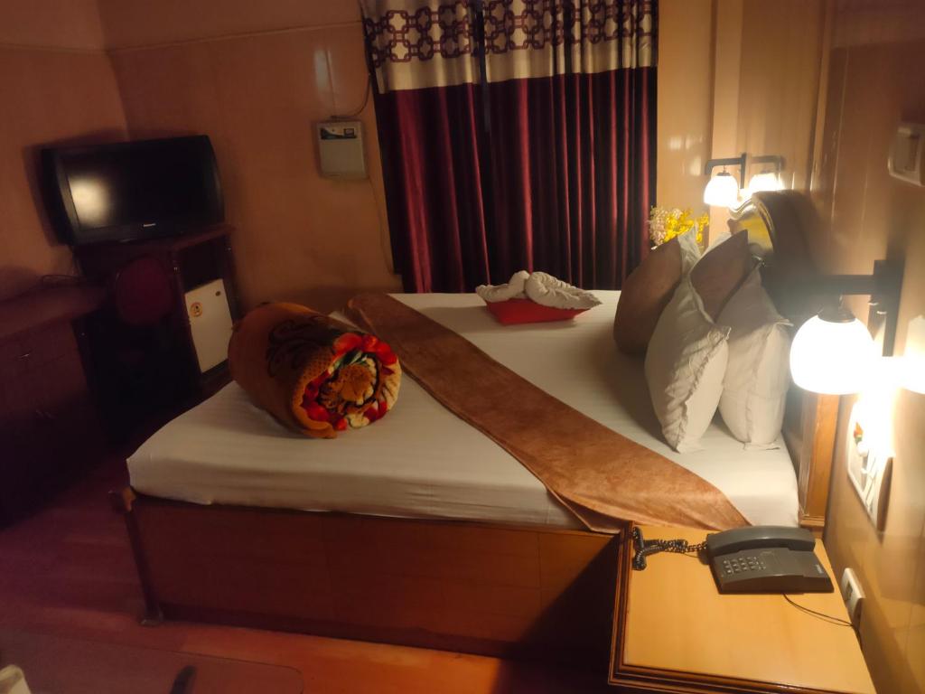 Mid city hotel and banquet — Hotel in Hisar
