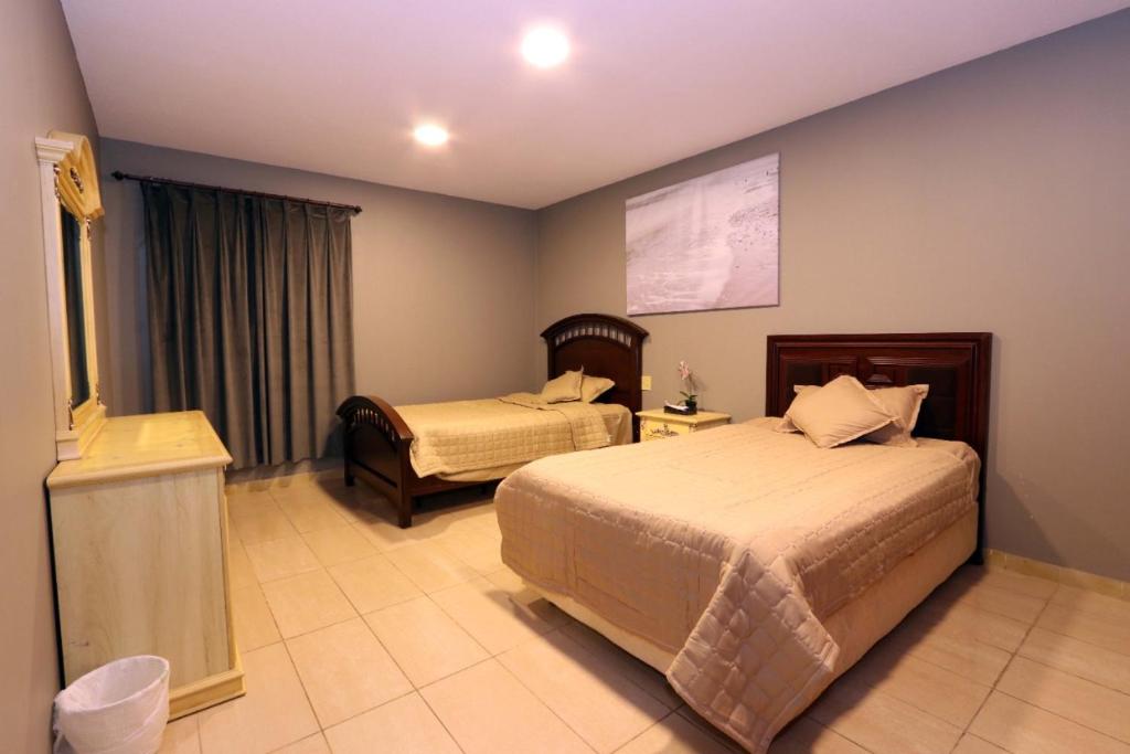 AL HUWAILAT GUEST HOUSE photo
