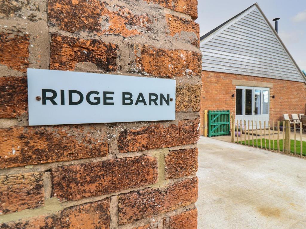 Ridge Barn