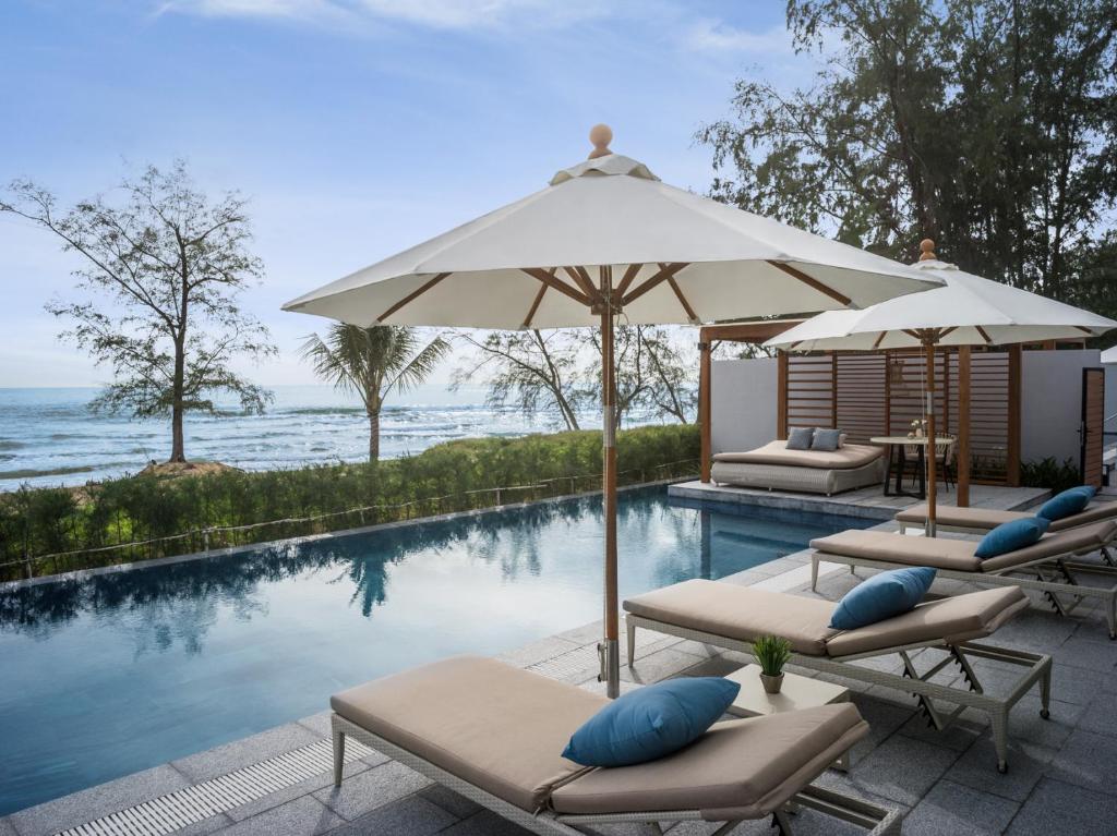 Crowne Plaza Phu Quoc Starbay Hotel (Phu Quoc Island) - Deals, Photos ...
