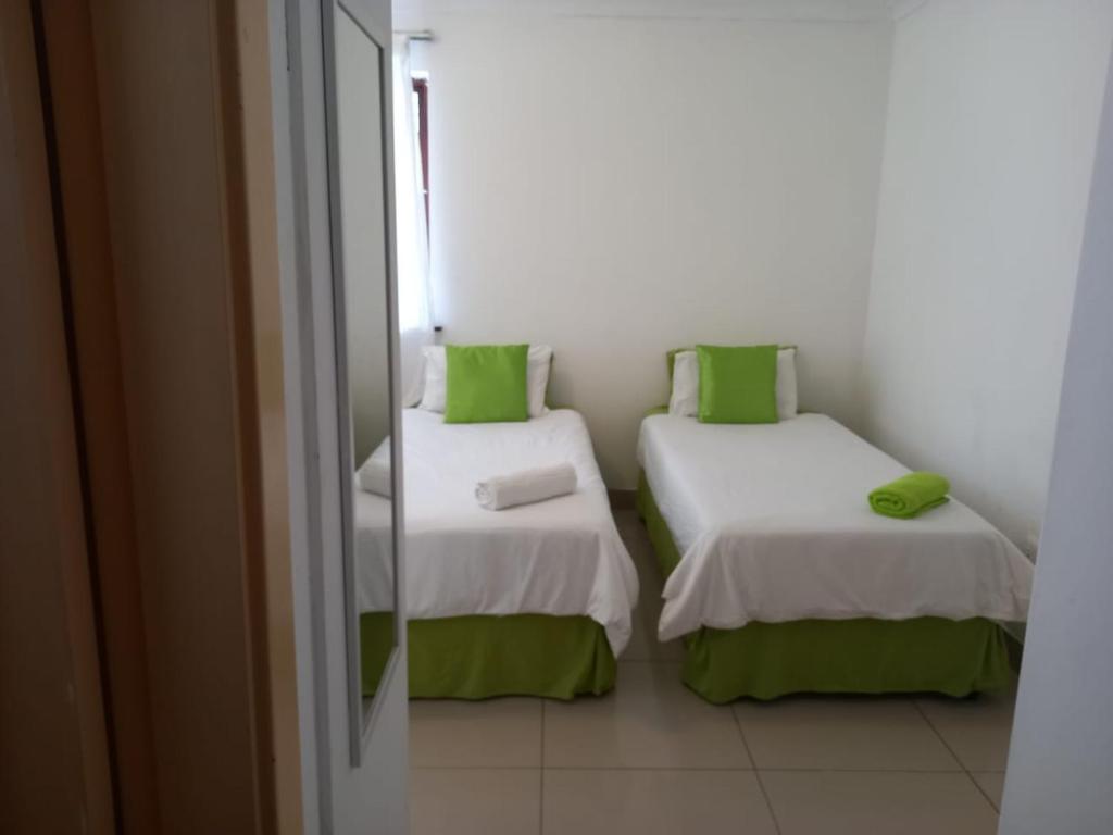ocean palace self catering lodge photo