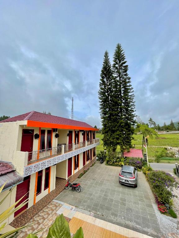 Exterior view, Sapo Karo Rest House in Berastagi