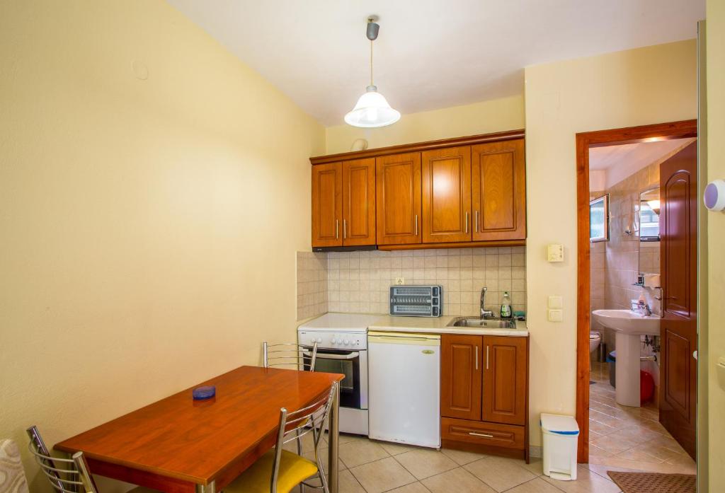 Sideris Lambros Rooms