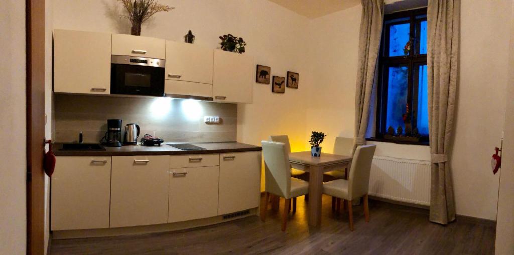 Kitchen, Yellow Ski Apartments in Rokytnice nad Jizerou