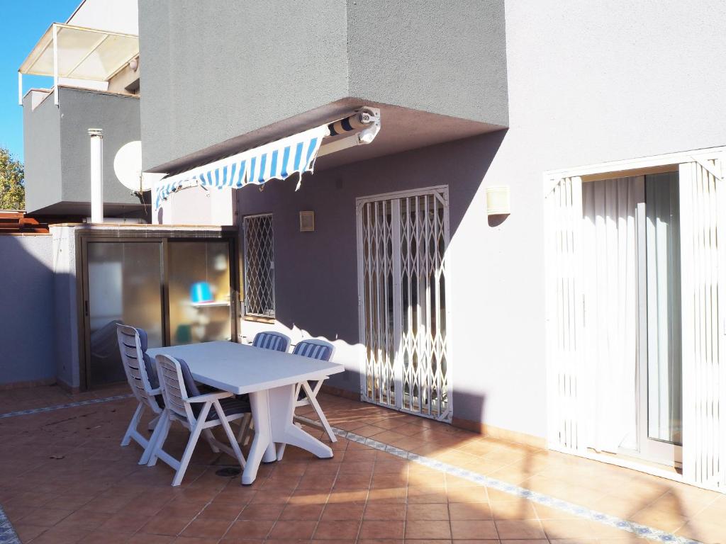 Saromar I Apartament amb gran terrassa, per 6 persones a 5 minuts de la Platja Gran - 2