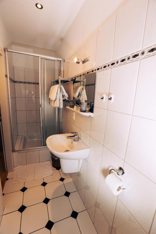 Hotel Restaurant Zagreb photo
