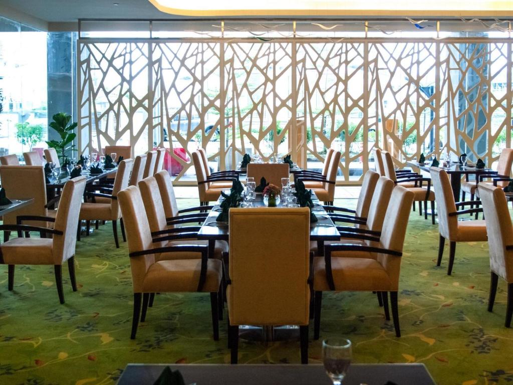 Restaurant, Imperial Hotel in Kuching