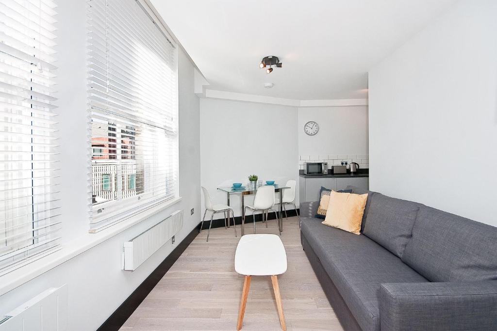 Heinze Flat 402 - One bedroom fourth floor flat By City Living London photo