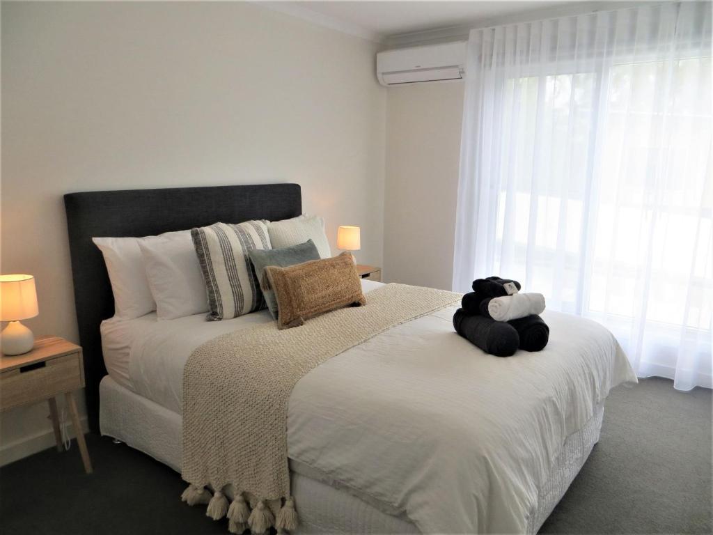 Normanby Coastal - Free Wifi, Unlimited Netflix and ALL Linen Included photo