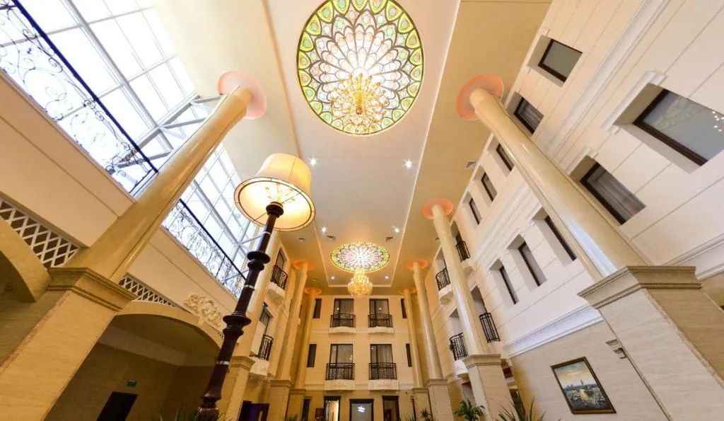Tobol Hotel，位于库斯塔奈的酒店