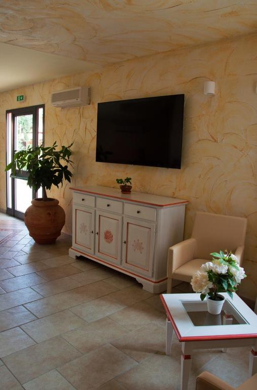 Hotel Trinita dei Corsari photo