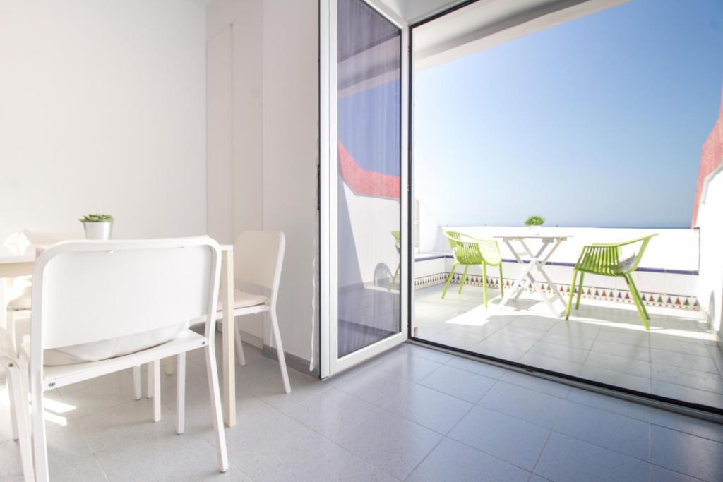 Corner Las Canteras Beach by CanariasGetaway - 5