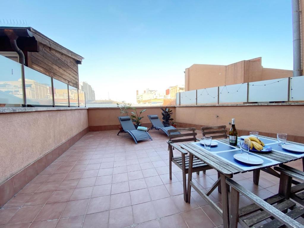 Terracotta terrace - 3