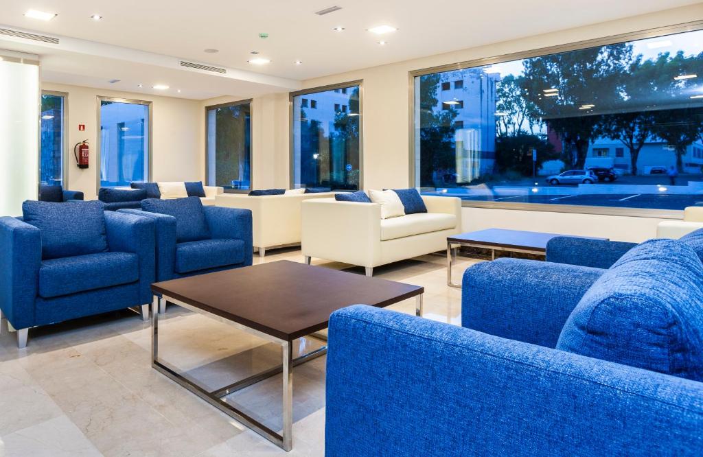 Globales Playa Estepona — Hotel building in Estepona, Andalusia