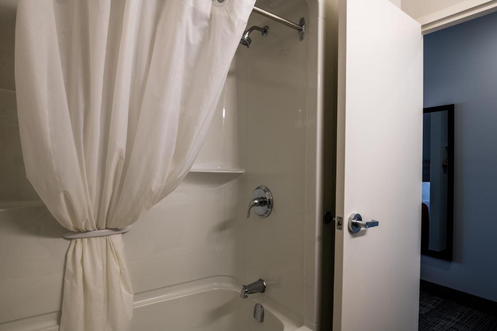 Amsterdam Inn & Suites Florenceville photo
