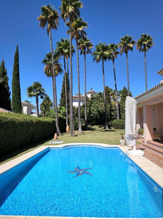 Casa La Familia - 3