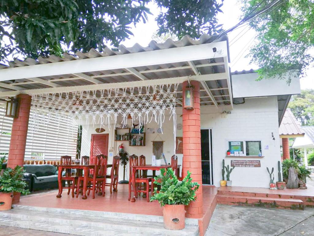 Lobby, Samet Bellhouse in Ko Samet