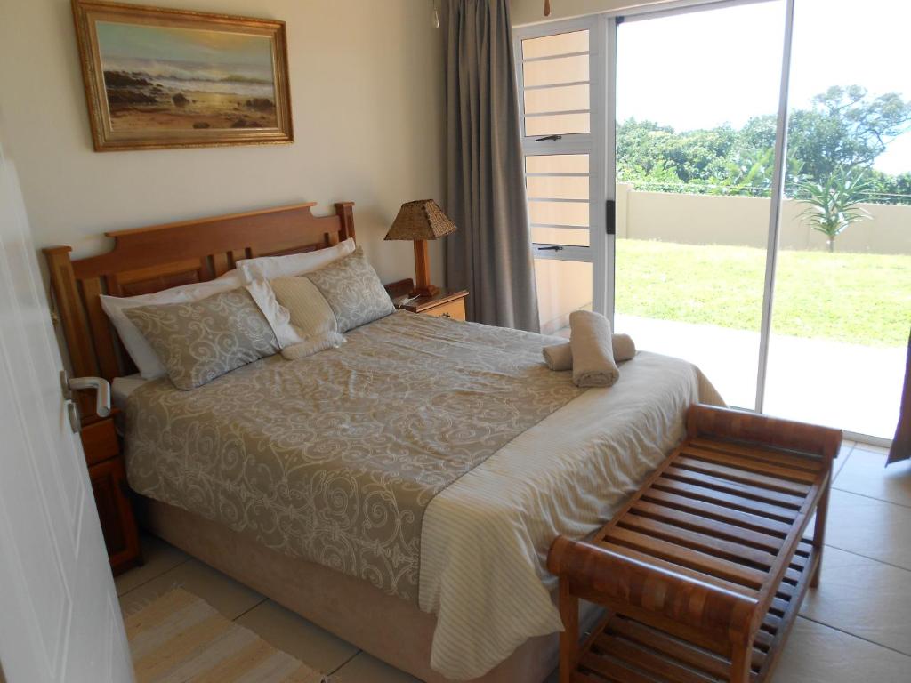 3 Marina Palms, Woodgrange-on-sea photo