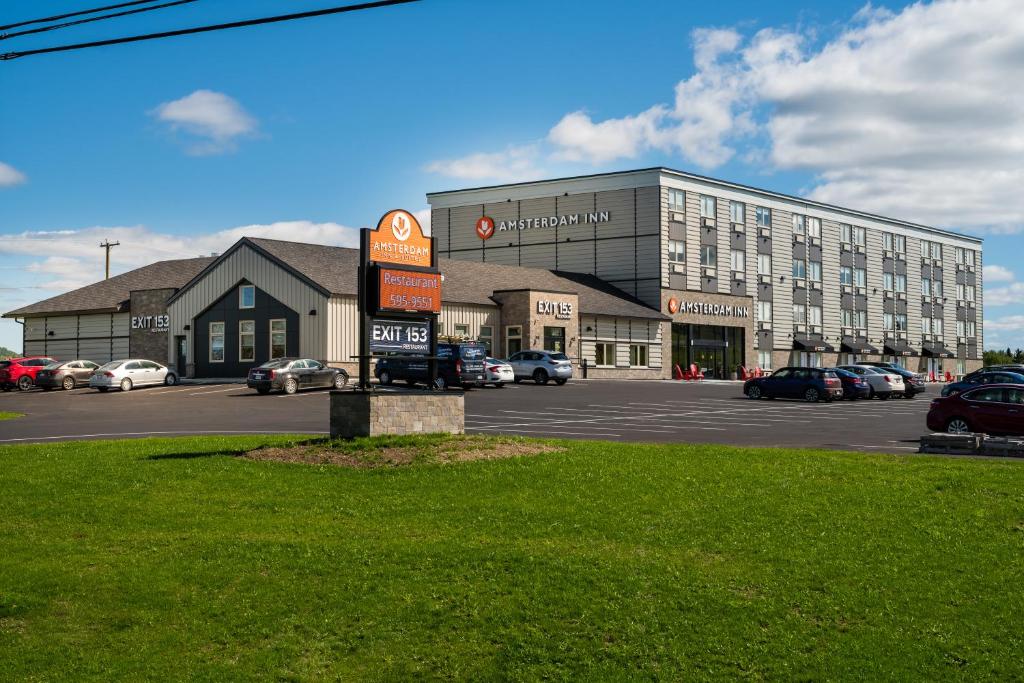 Amsterdam Inn &amp; Suites Florenceville — Hotel in Woodstock (NB)
