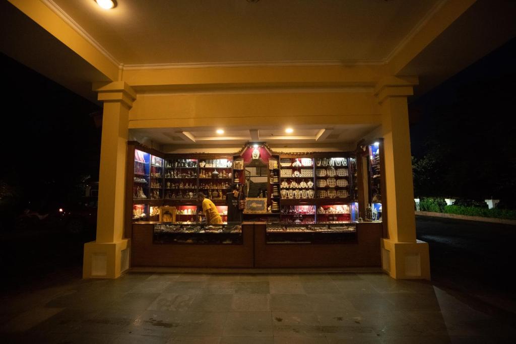 Shops