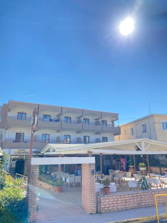 Louvre Hotel — Hotel building in Gouvia, Ionian Islands