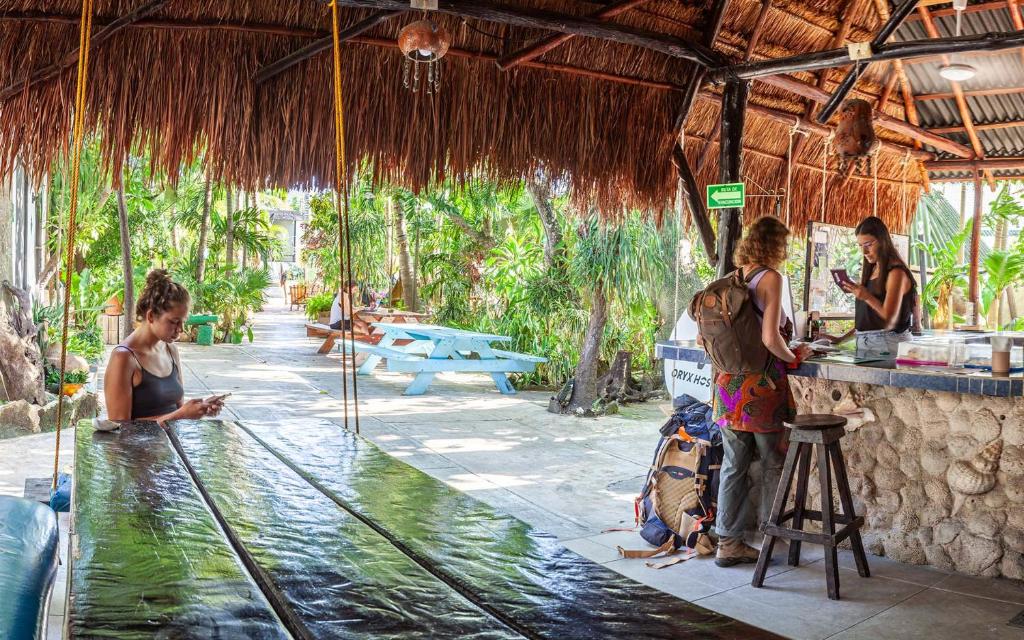 Hostel Oryx Tulum photo