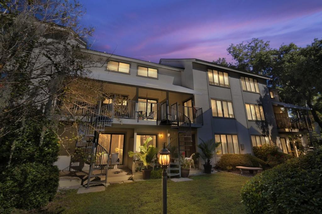 Escape to Hilton Head! Two Bedroom Villa Just A Short Walk To Beach! villa photo